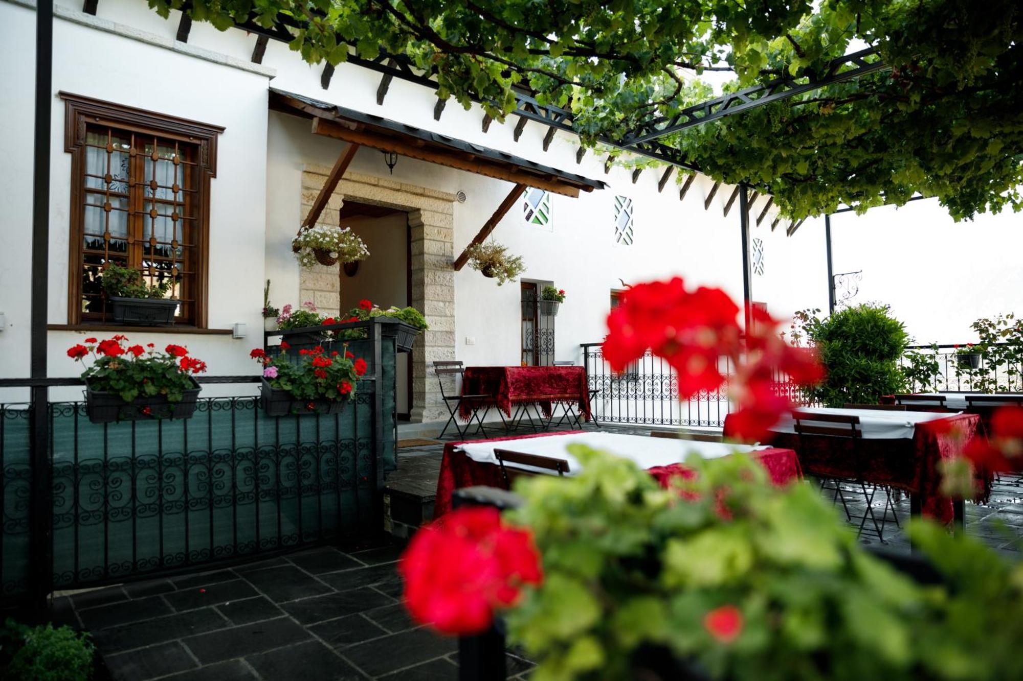 Boutique Hotel Musee Gjirokastra Kültér fotó
